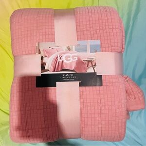 UGG Blush Pink Quilt Set